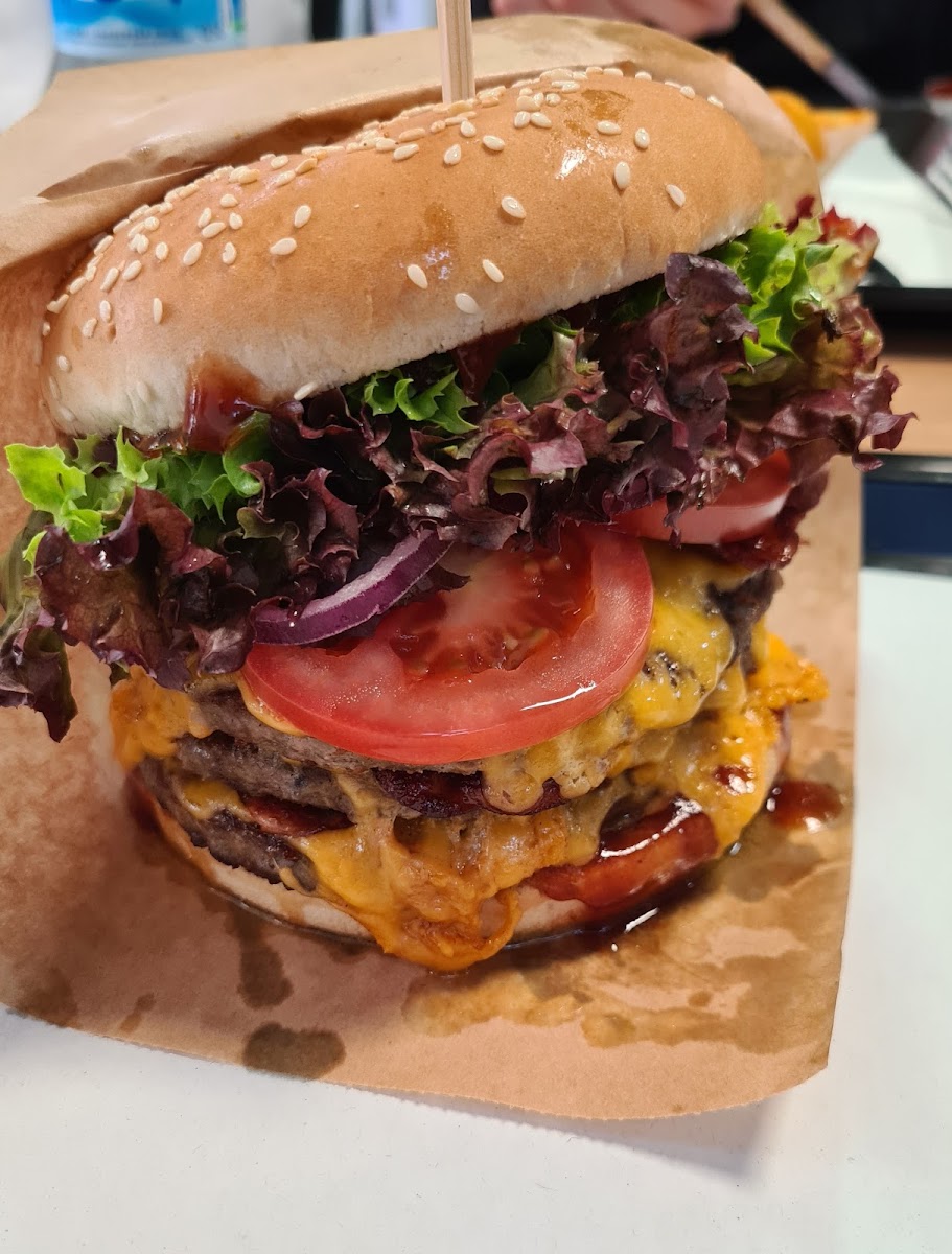 Charly’S Burger & Sweets Gmbh-5